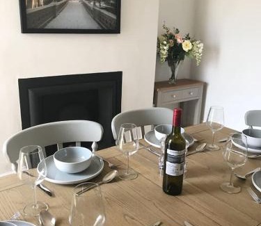 Porthcawl House | 143 New Road Porthcawl