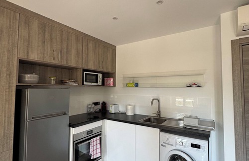 Mandelieu-la-Napoule Beach Apartment | 14484 T2 Air-conditioned in a residence close to beaches and shops