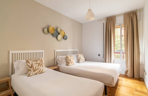 Provencals del Poblenou Apartment | 145 m² Apartment ∙ 5 bedrooms ∙ 11 guests