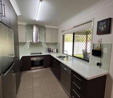Bundaberg South Apartment | 145 m² Apartment ∙ 3 bedrooms ∙ 6 guests