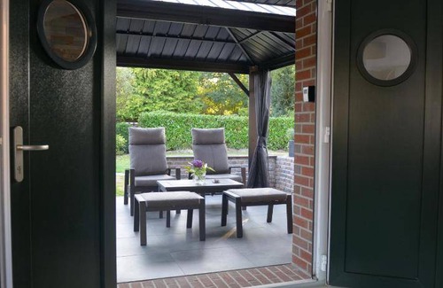 Papenburg Apartment | 145 m² Apartment ∙ 1 bedroom ∙ 2 guests