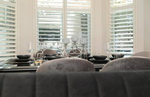 Redcliffe Apartment | 145 m² Apartment ∙ 3 bedrooms ∙ 10 guests