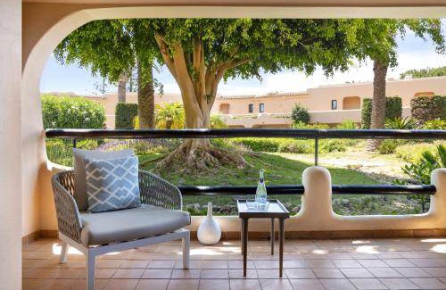 Alporchinhos Hotel | 145 m² Hotel ∙ 2 bedrooms ∙ 127 guests