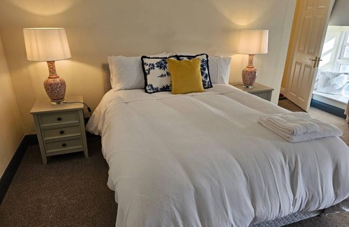 Cashel House | 145 m² House ∙ 3 bedrooms ∙ 6 guests