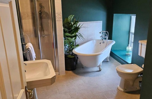 Cashel House | 145 m² House ∙ 3 bedrooms ∙ 6 guests