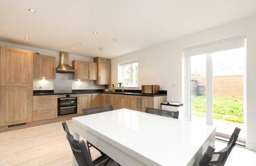 Ashford House | 145 m² House ∙ 5 bedrooms ∙ 9 guests