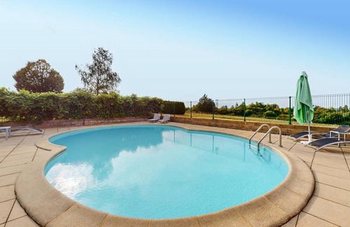 Saint-Saud-Lacoussiere House | 146 m² House ∙ 3 bedrooms ∙ 7 guests