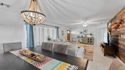 Cocoa Beach House | 147 E Pasco