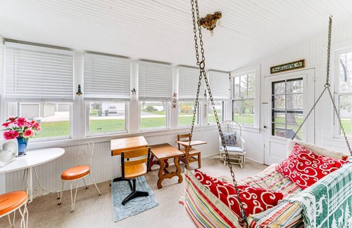 Twin Lakes Cottage | 148 m² Cabin ∙ 3 bedrooms ∙ 12 guests