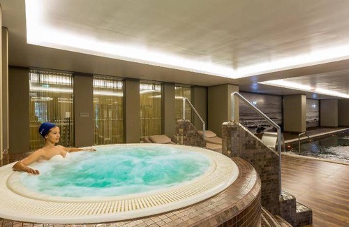 Gale Hotel | 148 m² Hotel ∙ 2 bedrooms ∙ 127 guests