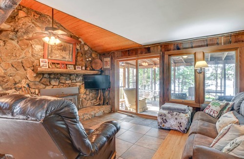 New Concord House | 148 m² House ∙ 2 bedrooms ∙ 6 guests