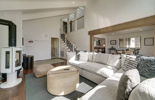 Lake Forest House | 148 m² House ∙ 3 bedrooms ∙ 8 guests