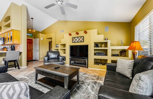 Palm Valley House | 148 m² House ∙ 3 bedrooms ∙ 6 guests