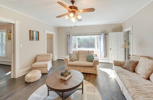 Mount Carroll House | 148 m² House ∙ 5 bedrooms ∙ 8 guests