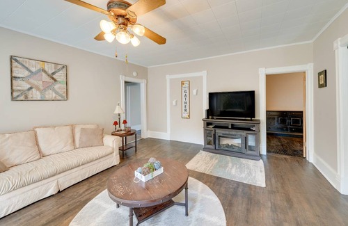 Mount Carroll House | 148 m² House ∙ 5 bedrooms ∙ 8 guests