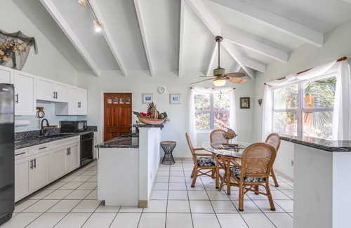 Christiansted House | 148 m² House ∙ 3 bedrooms ∙ 5 guests