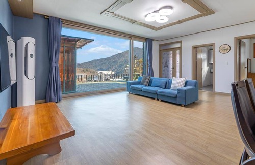 Sang House | 148 m² Motel ∙ 3 bedrooms ∙ 6 guests