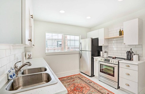 South Perry District House | 148 m² House ∙ 3 bedrooms ∙ 6 guests
