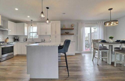 Moncton Apartment | 149 m² Apartment ∙ 3 bedrooms ∙ 8 guests