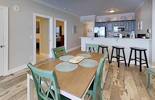 Panama City Beach Condo | 149 m² Condo ∙ 4 bedrooms ∙ 8 guests
