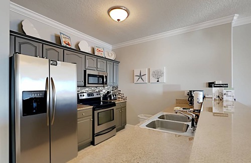 Panama City Beach Condo | 149 m² Condo ∙ 4 bedrooms ∙ 8 guests