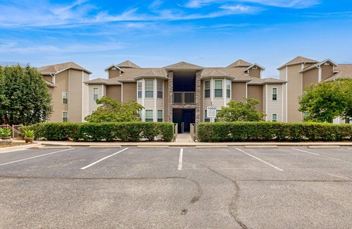 Kimberling City Condo | 149 m² Condo ∙ 3 bedrooms ∙ 10 guests