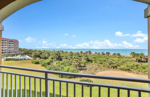 Palm Coast Condo | 149 m² Condo ∙ 2 bedrooms ∙ 4 guests