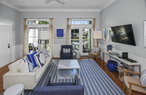 Beach District Condo | 149 m² Condo ∙ 2 bedrooms ∙ 6 guests