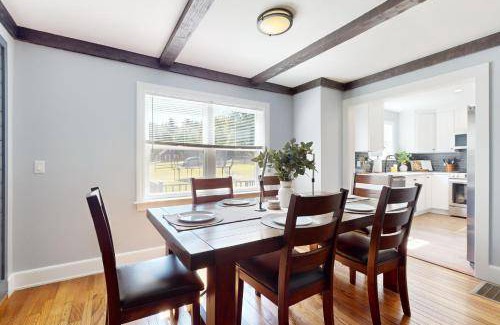 Foxboro House | 149 m² House ∙ 3 bedrooms ∙ 9 guests