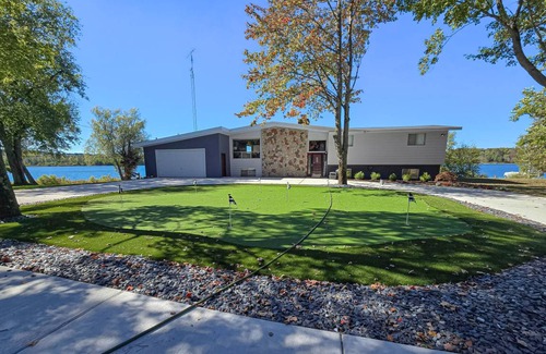 Bellaire House | 149 m² House ∙ 5 bedrooms ∙ 13 guests