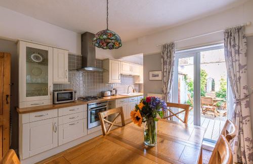 York House | 15 Brownlow Street
