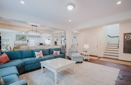 North Forest Beach House | 15 Flamingo Street - 6 Bedroom, Steps to the beach
