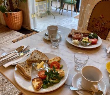 St Leonards-On-Sea Bed & Breakfast | 15 Grosvenor