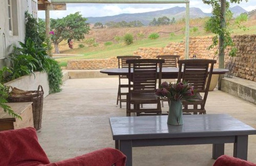 Caledon House | 15 m² Farmhouse ∙ 5 guests