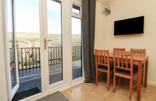 Combe Martin House | 15 Manleigh Park