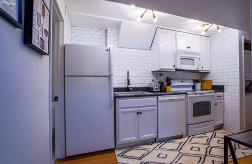 Hillwood House | 15 min to the Heart of Nash!