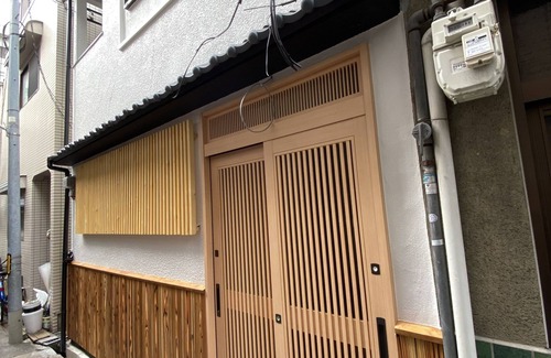 Tanimachi House | 15 min. walk to Shinsaibashi Quiet residential house in the city center 5 min. to Tanimachi 6-chome subway station 5 min. to Matsuya-cho station on Nagahori Tsurumi-ryokuchi line