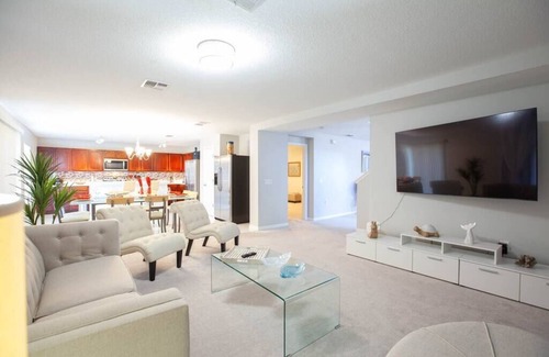 Liberty Village House | 15 minutes from Disney Parks