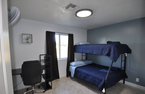 Prescott Valley House | 15 minutes to Prescott Downtown! Family-sized Home