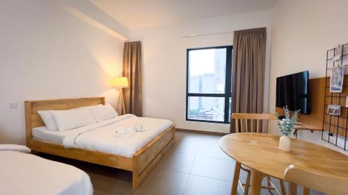 Sungai Penchala Apartment | 15 Mossaz Muji 2 Queen Bed By Light House
