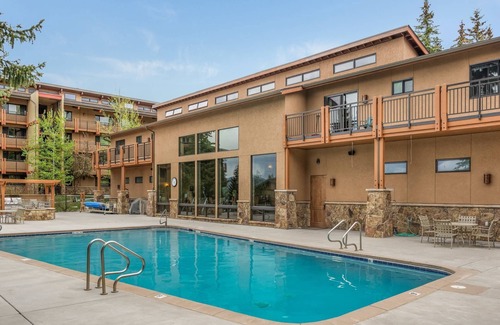 Snowmass Village Condo | 15% Off for Fall Savings! Stay 3 Nights Now thru Nov 19