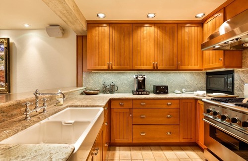 Aspen Condo | 15% Off for Fall Savings! Stay 3 Nights Now thru Nov 19