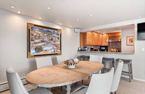 Aspen Condo | 15% Off for Fall Savings! Stay 3 Nights Now thru Nov 19