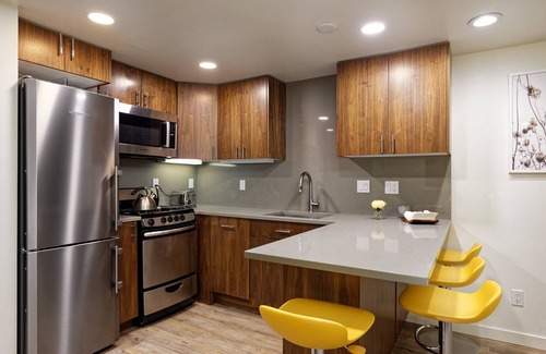 Aspen Condo | 15% Off for Fall Savings! Stay 3 Nights Now thru Nov 19