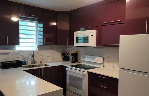 Palmas House | 15 or More Stays-Charming 2 BR-5 Beds -Sleep 10 UNIT 1