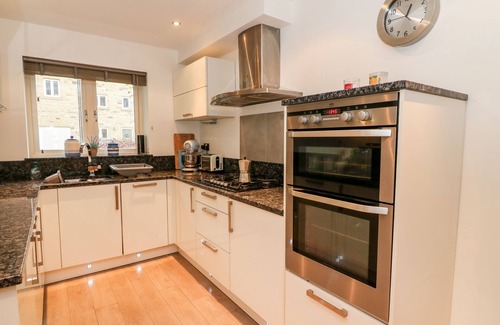 Embsay House | 15 TANNERY LANE, pet friendly, with a garden in Embsay