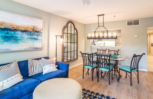 Arcadian Shores Condo | $150 activities - E-gift card when you book - Lakefront Screened in Porch | KLC 112