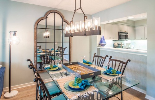 Arcadian Shores Condo | $150 activities - E-gift card when you book - Lakefront Screened in Porch | KLC 112