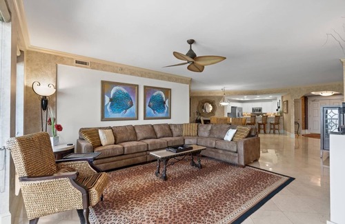 Myrtle Beach Condo | $150 activities - E-gift card when you book - 2 King MB + Bonus Den off 2nd MB | M1705