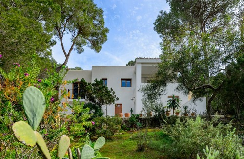 Cala Comte House | 150 m² House ∙ 2 bedrooms ∙ 4 guests